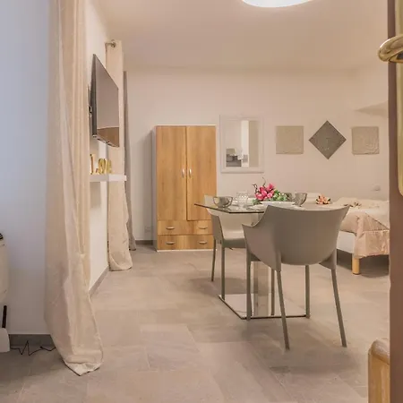 Casa Camelia 瓦伦纳