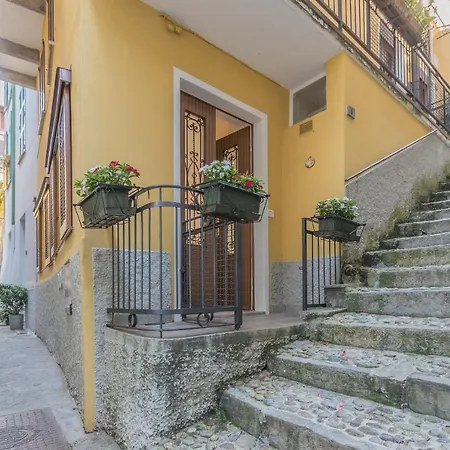 Apartment Casa Camelia Varenna
