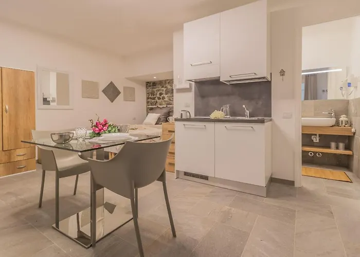 Apartman Casa Camelia *