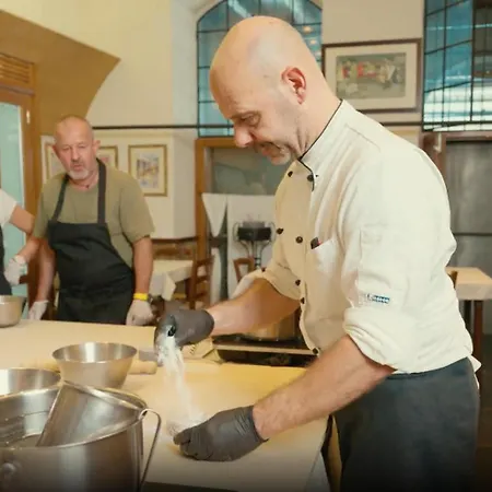 Casa Camelia アパート ヴァレンナ